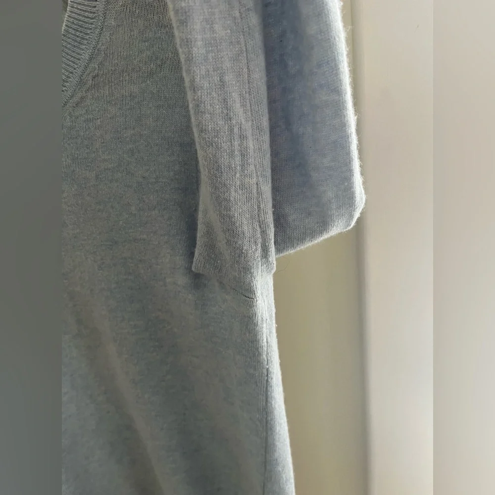 Sweater - Picture 3 of 5